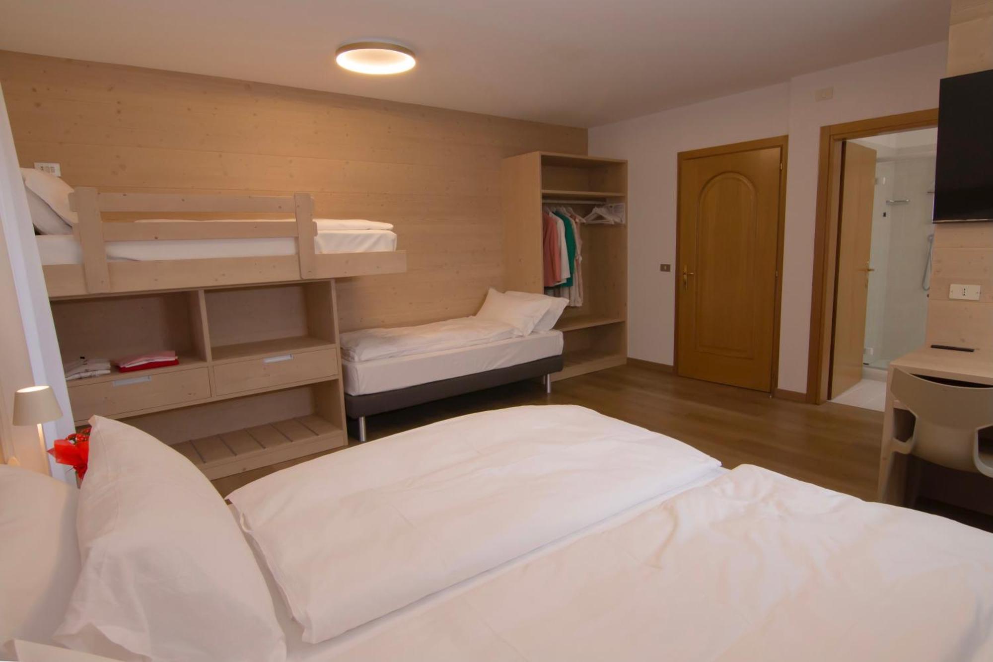 Hotel Miralago Bossico Habitación foto